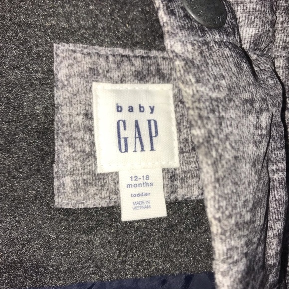 Gap 12-18 mo puffer sweater vest - Picture 3 of 3